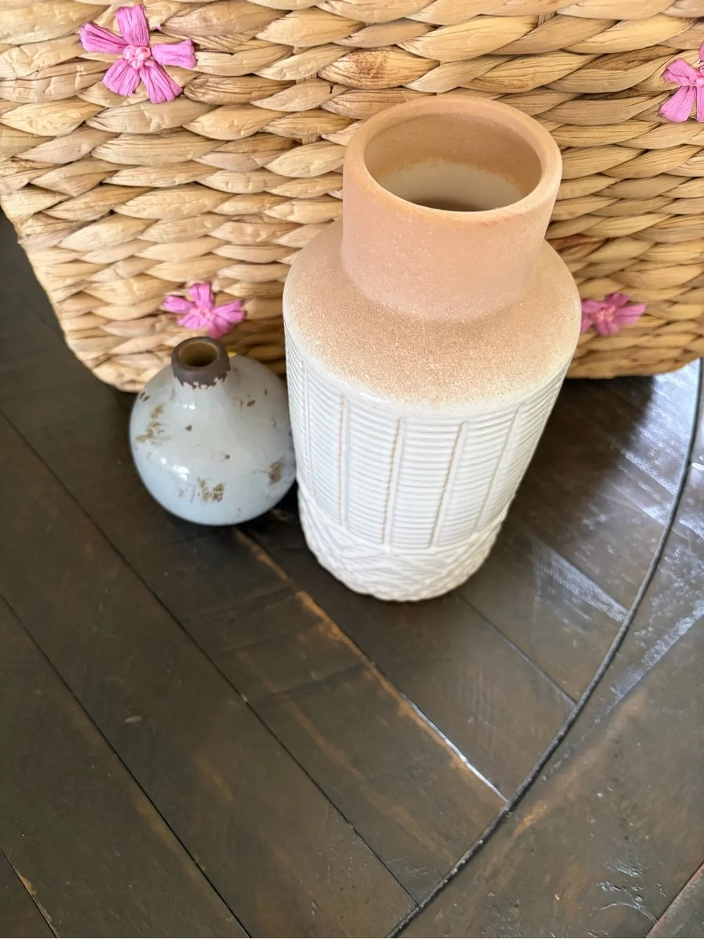 Textured Two-Tone Ceramic Vase in Cream and Tan